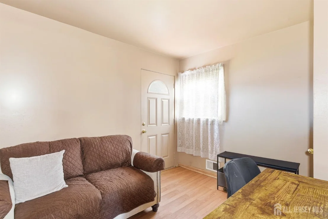 Photo of 66 Rose Street