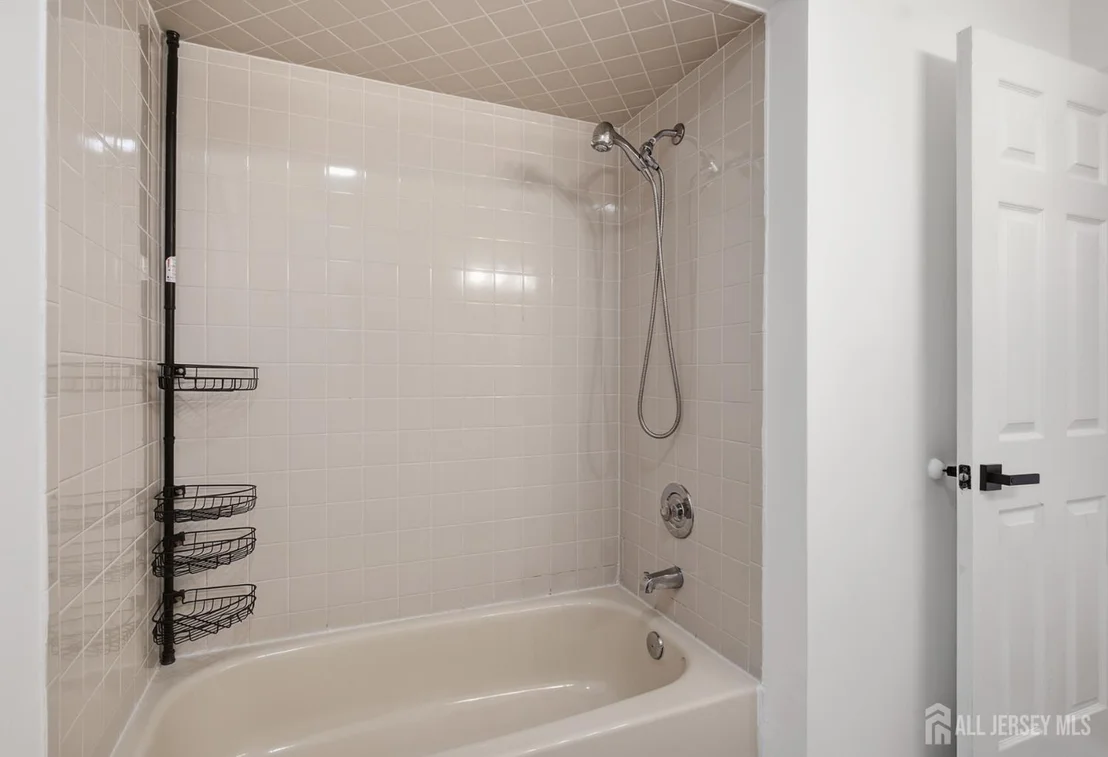 Photo of 53 Bernard Avenue
