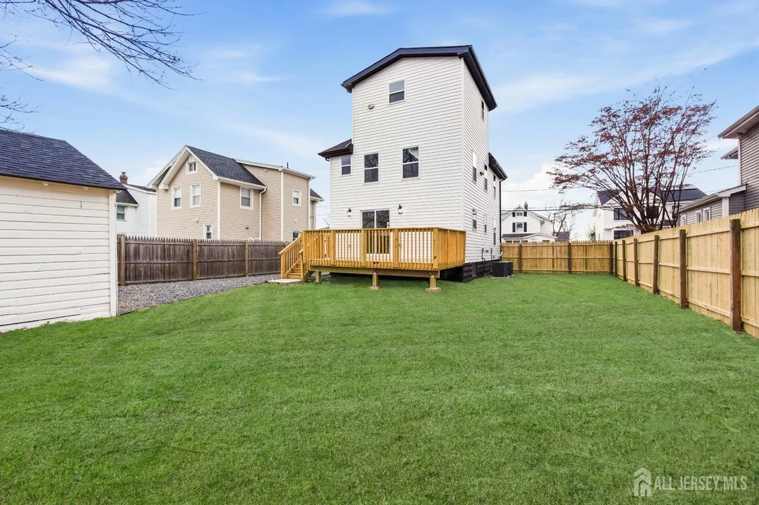 Photo of 23 Morse Avenue