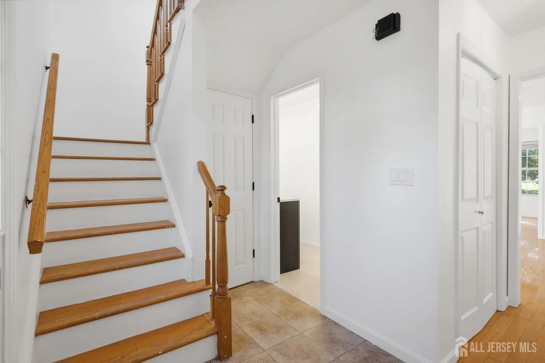 Photo of 53 Bernard Avenue