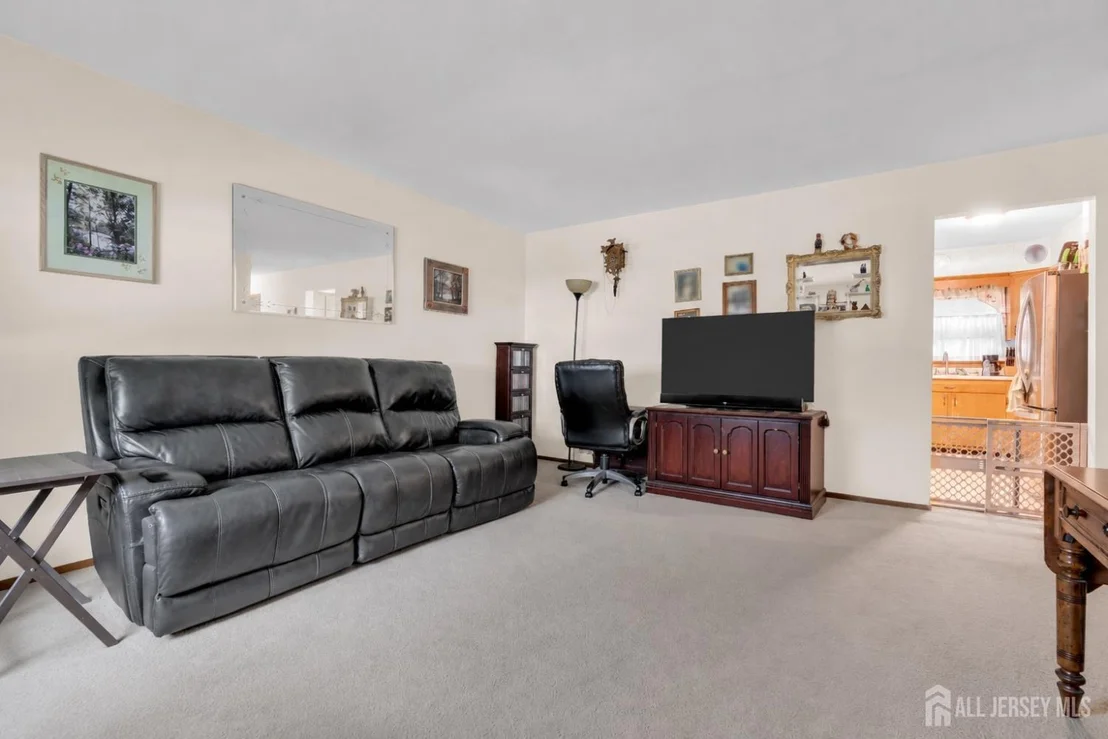 Photo of 231 Temple Way