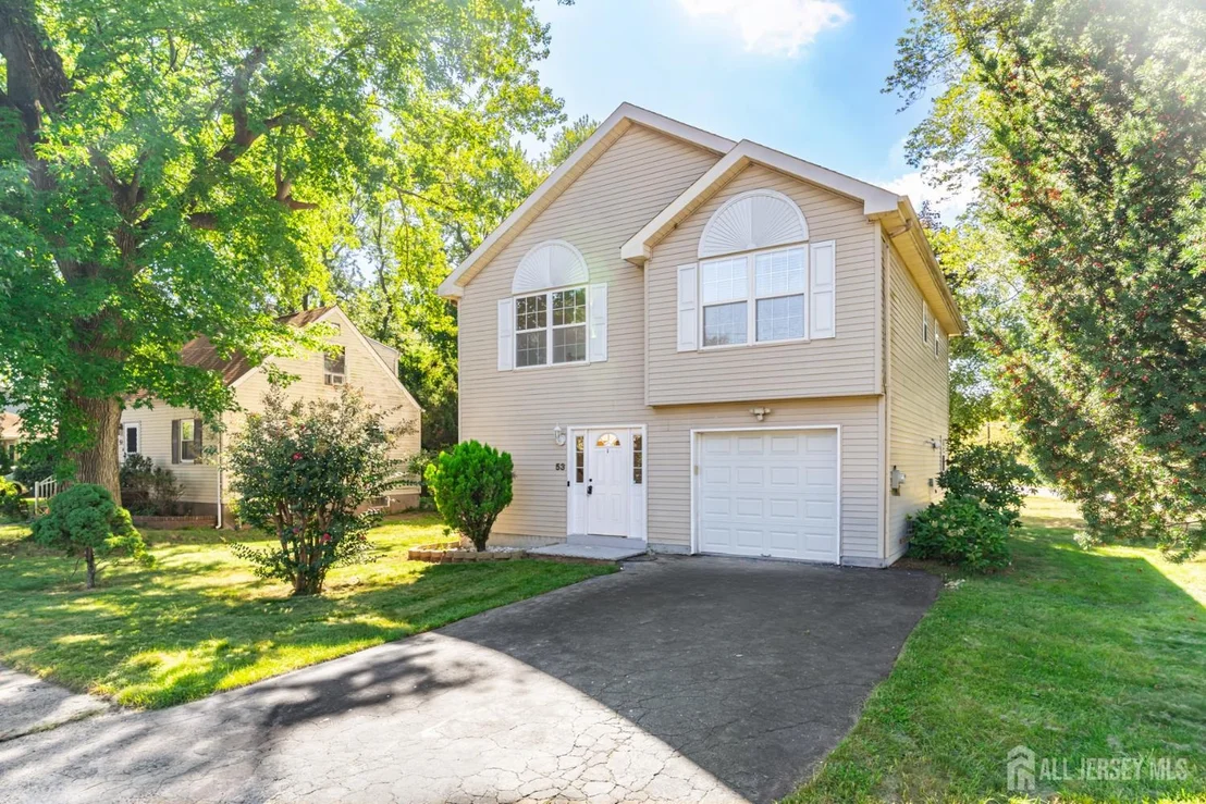 Photo of 53 Bernard Avenue