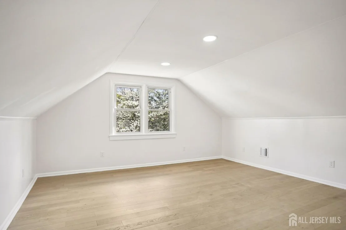 Photo of 101 Ravine Drive