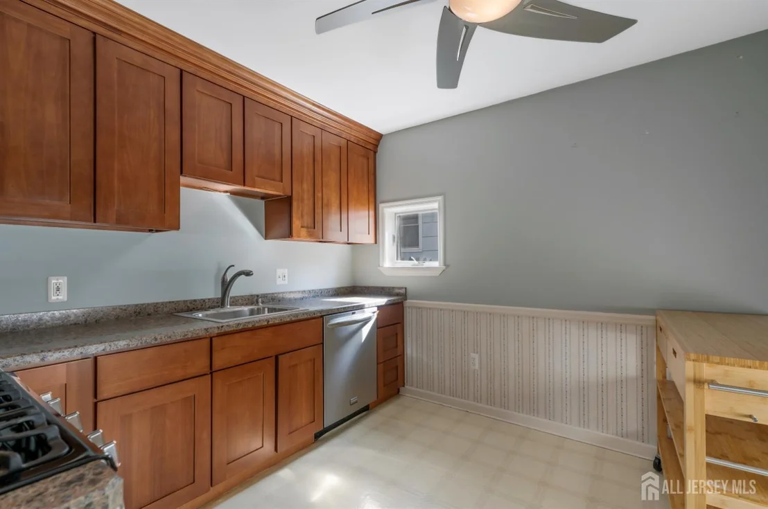 Photo of 96 Conover Place