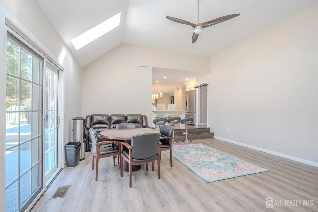 Photo of 6 Ruedeman Drive