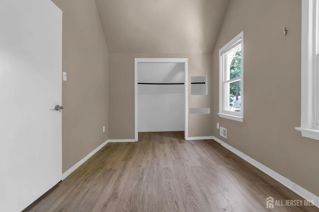 Photo of 303 Stephenson Avenue