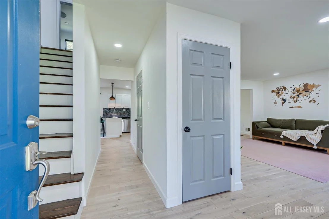 Photo of 122 Dewolfe Street