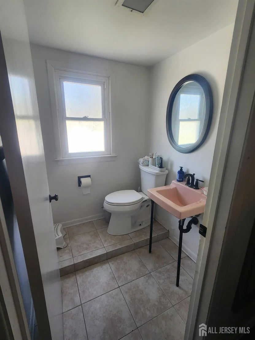 Photo of 215 Summit Avenue