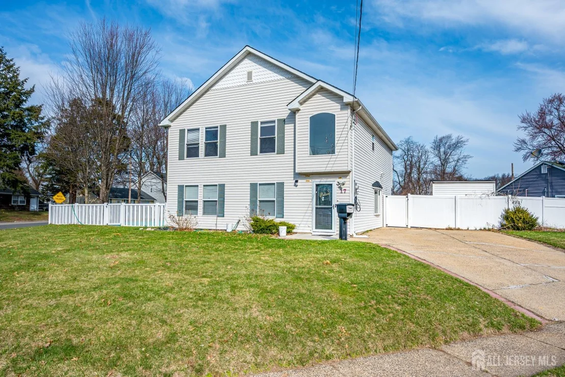 Photo of 17 Idlewild Road
