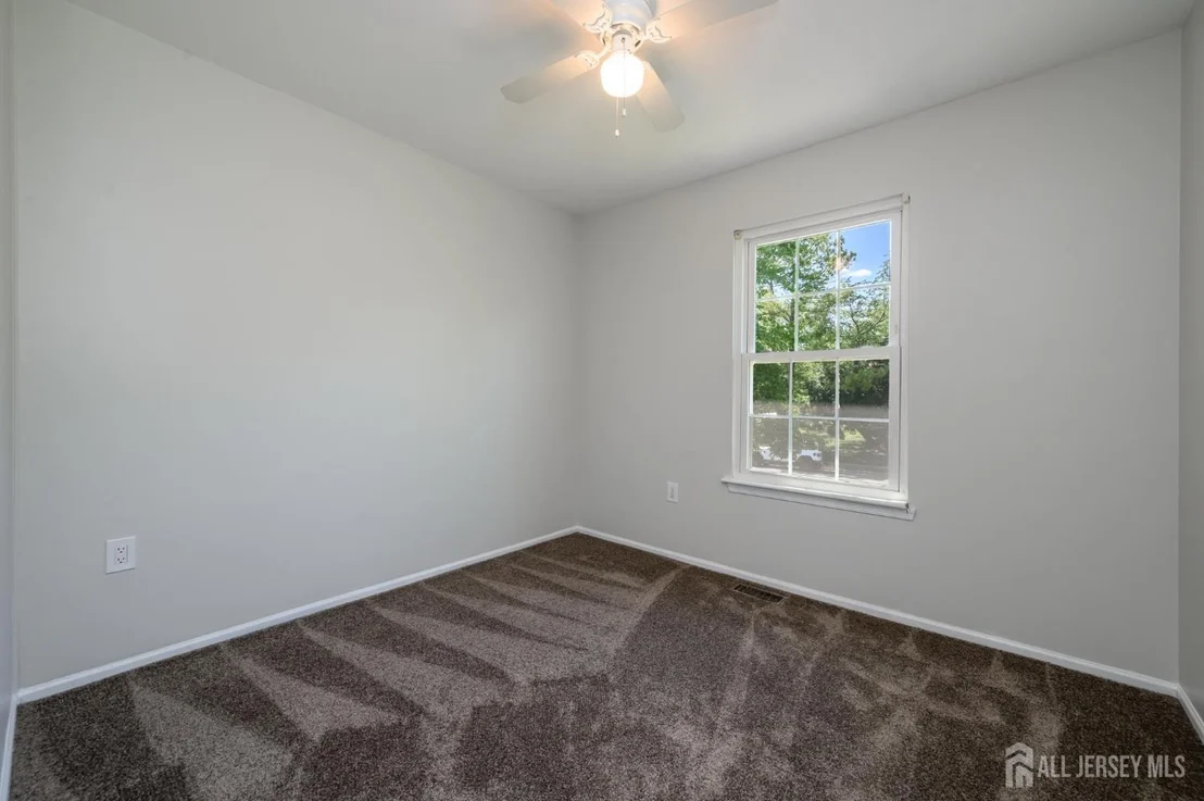 Photo of 133 Hickory Road