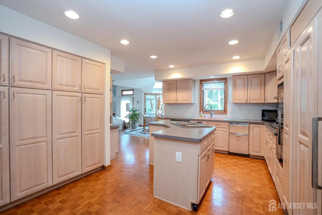Photo of 20 Sapphire Drive