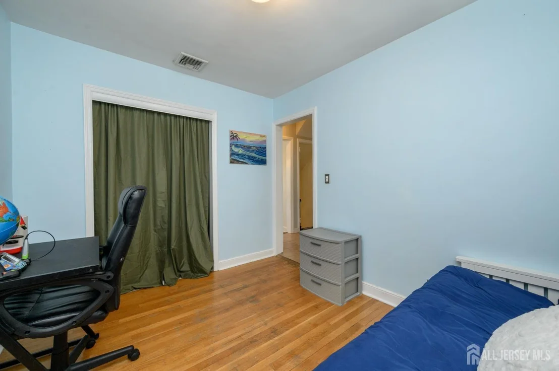 Photo of 49 Colonial Drive