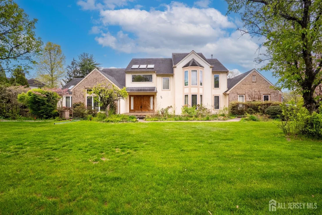 Photo of 20 Sapphire Drive