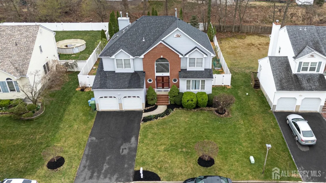 Photo of 31 Scarlet Drive