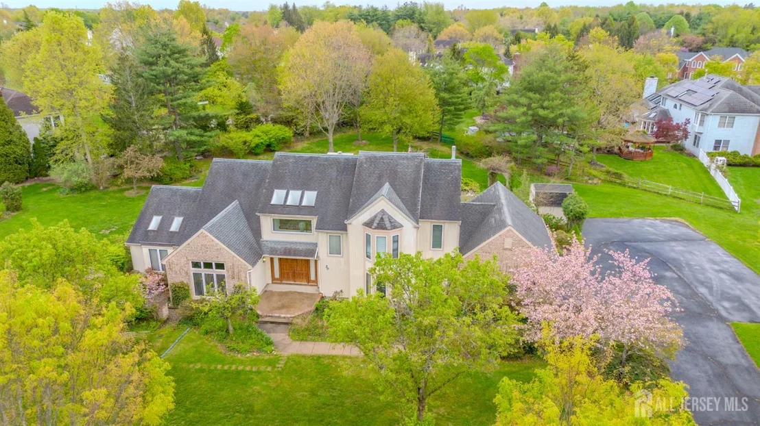 Photo of 20 Sapphire Drive