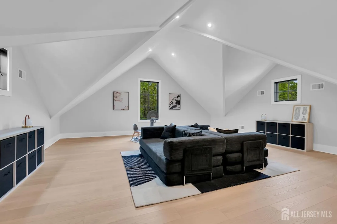 Photo of 2130 Shadow Lane