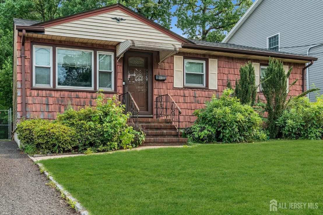 Photo of 231 Temple Way