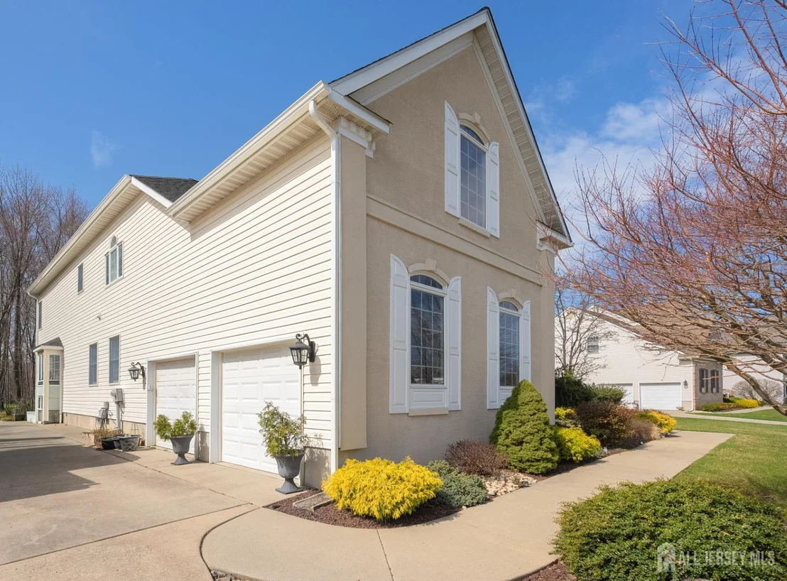 Photo of 9 Stonegate Drive
