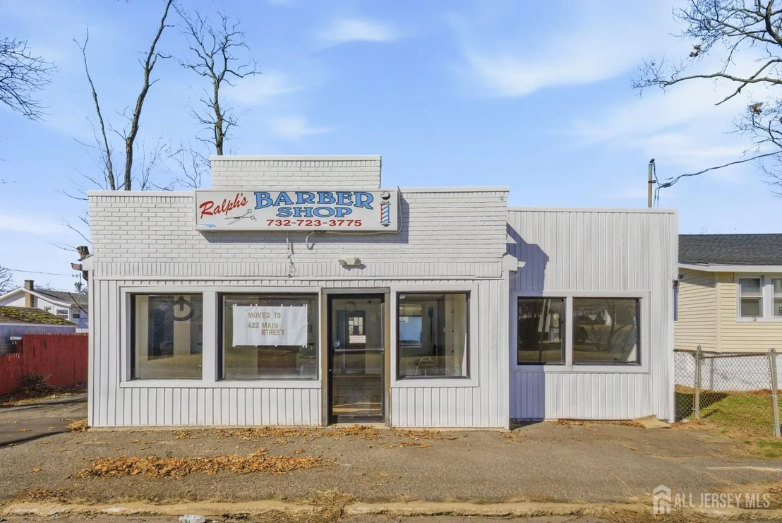 Photo of 294 Devoe Avenue
