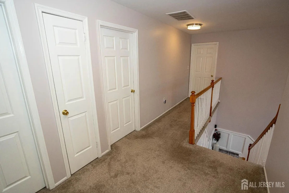 Photo of 31 Scarlet Drive