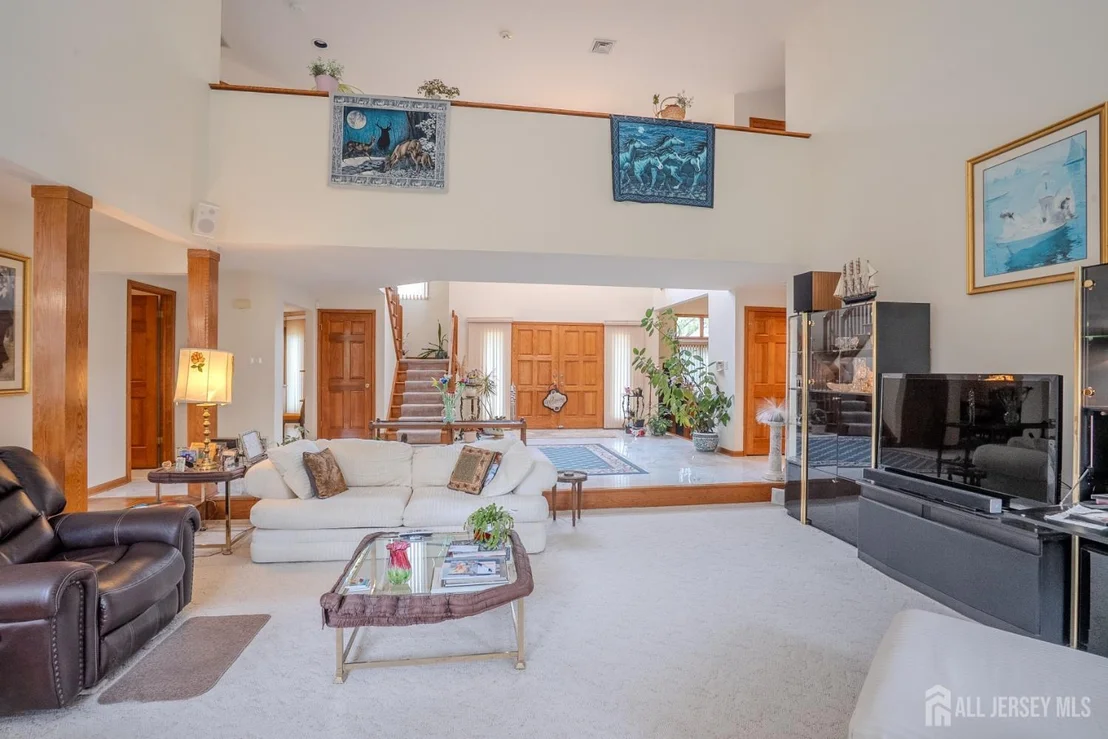 Photo of 20 Sapphire Drive