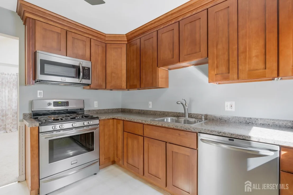 Photo of 96 Conover Place