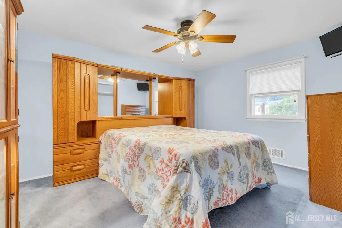 Photo of 140 Camelot Drive