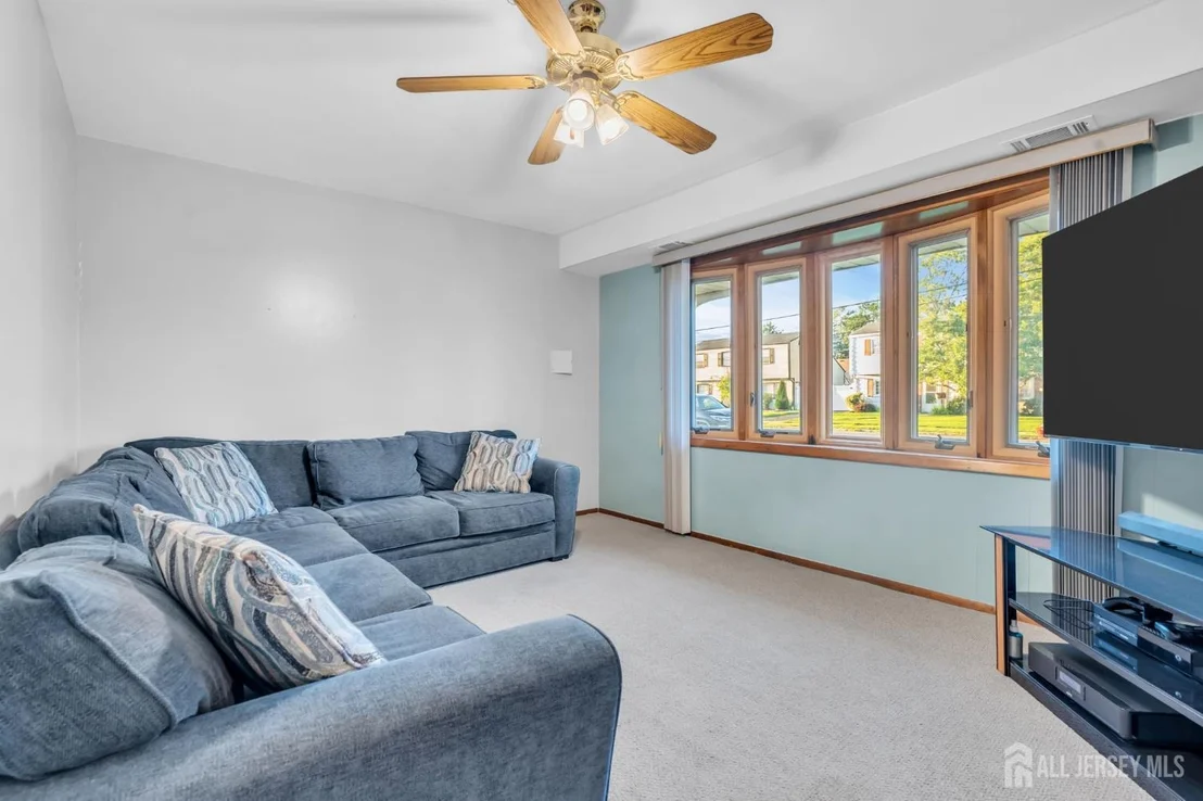 Photo of 140 Camelot Drive
