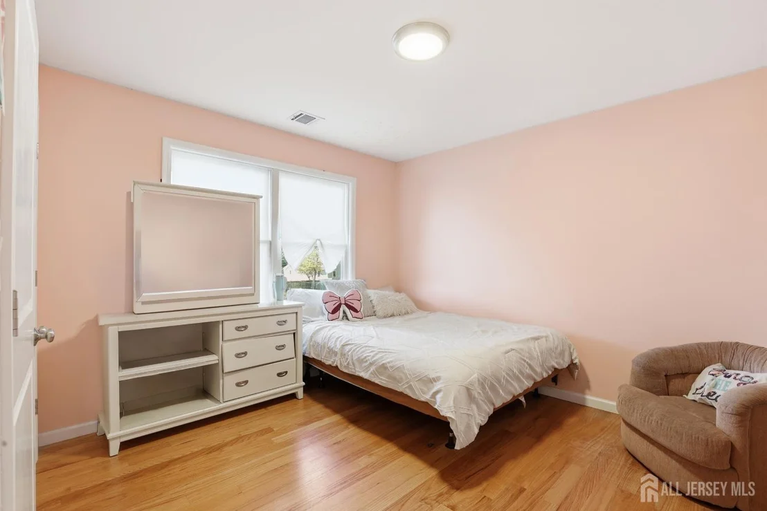 Photo of 24 Campbell Avenue