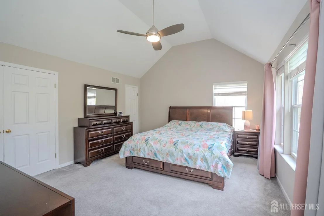 Photo of 23 Huntley Way