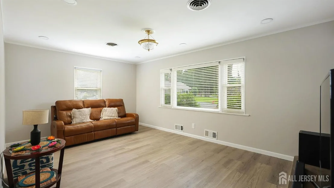 Photo of 26 Lynn Avenue