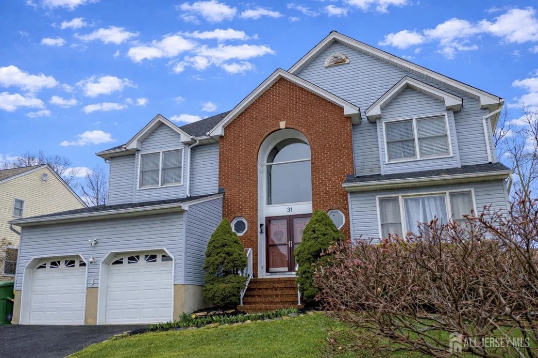 Photo of 31 Scarlet Drive