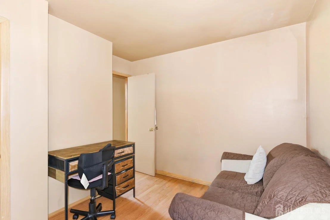 Photo of 66 Rose Street