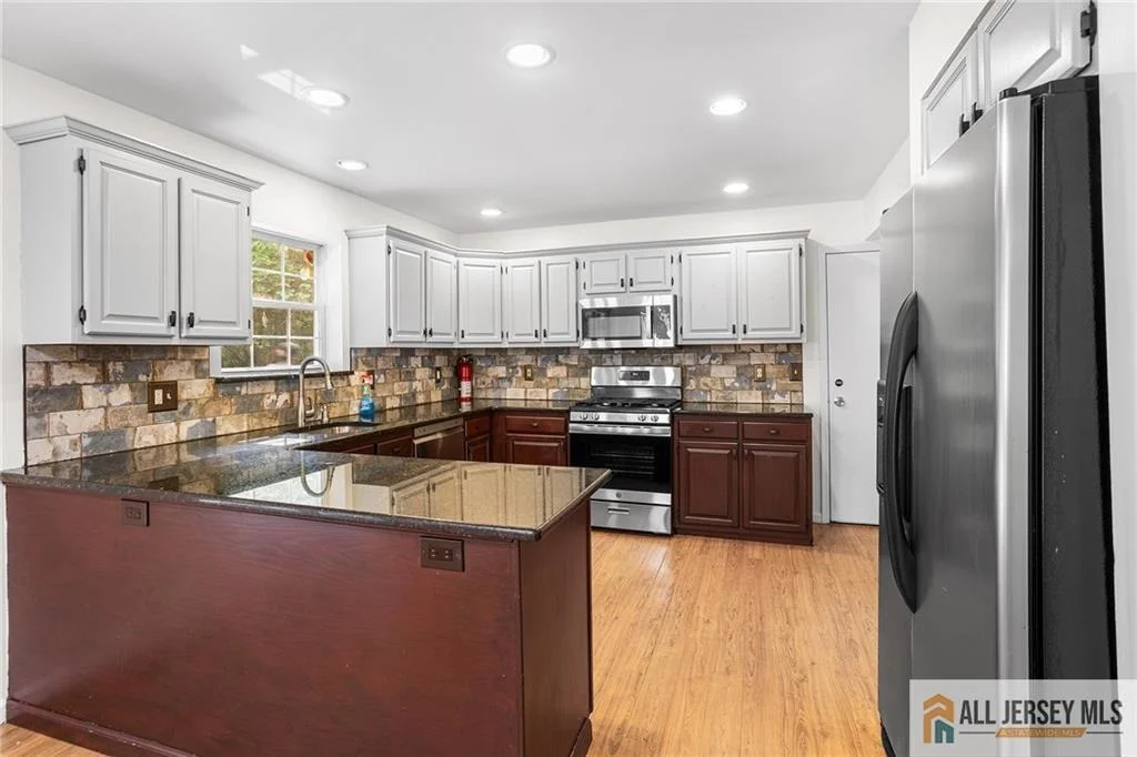 Photo of 569 Buttonwood Drive