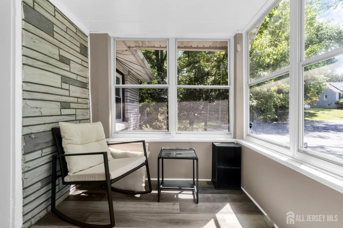 Photo of 303 Stephenson Avenue