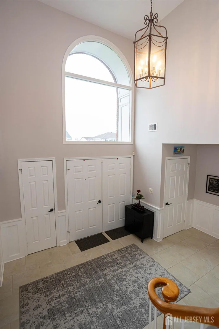 Photo of 31 Scarlet Drive