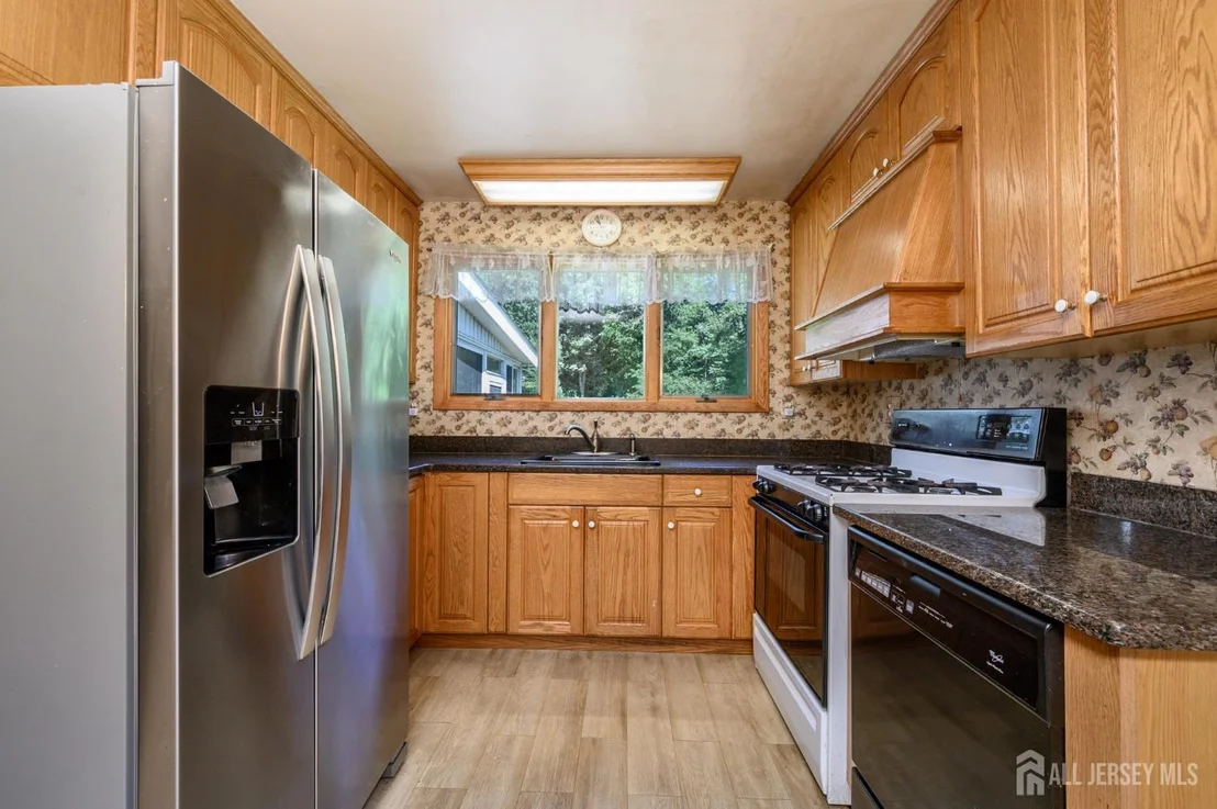 Photo of 422 King George Road