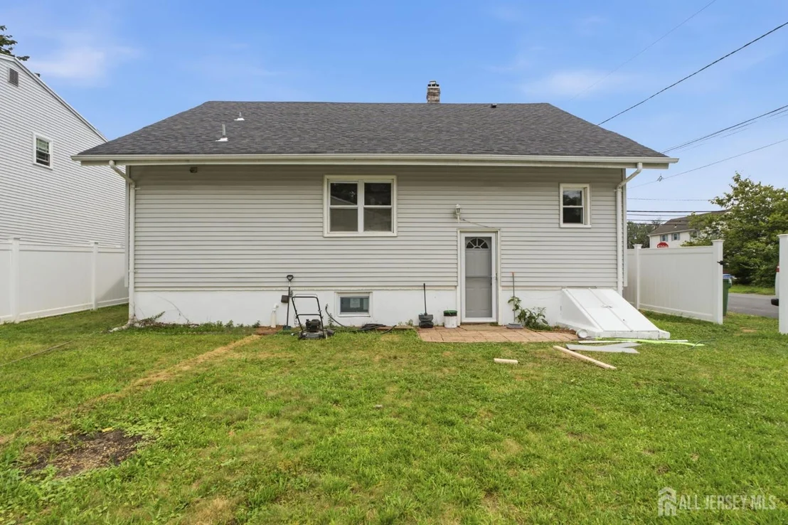 Photo of 18 Fox Road