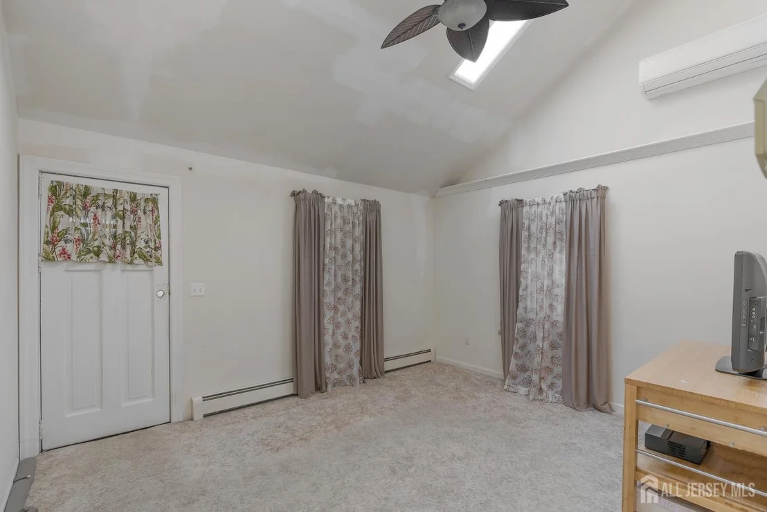 Photo of 96 Conover Place