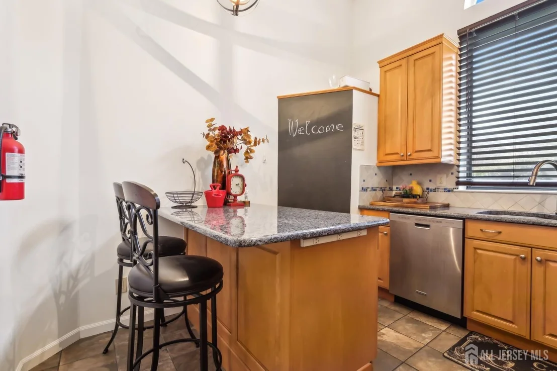 Photo of 627 Sayre Drive