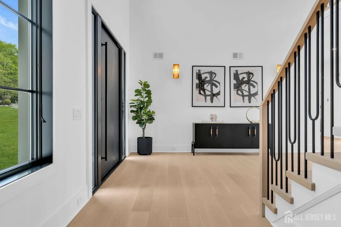 Photo of 2130 Shadow Lane