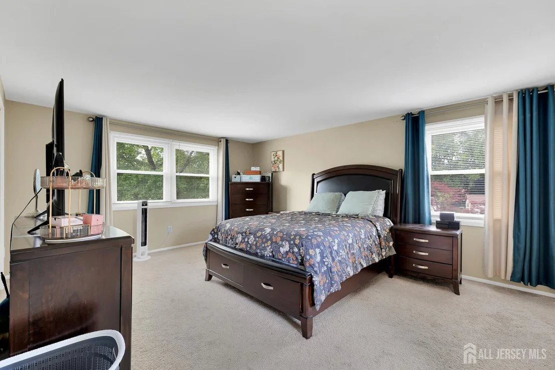 Photo of 2 harrington Circle