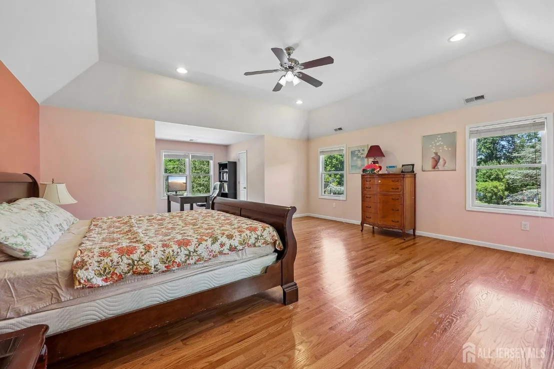 Photo of 6 Willow Drive