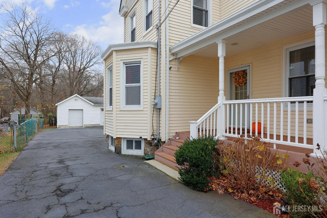 Photo of 92 Main Street