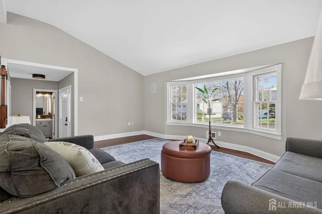 Photo of 8 Starodub Drive