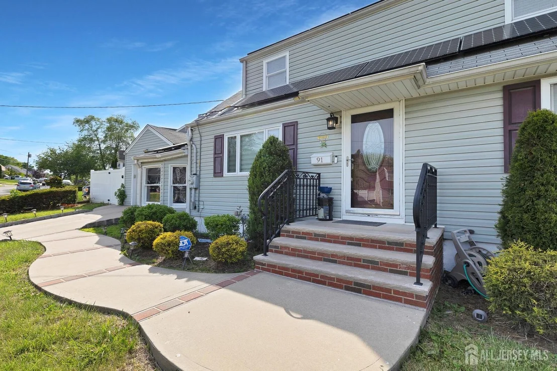 Photo of 91 Crestview Road