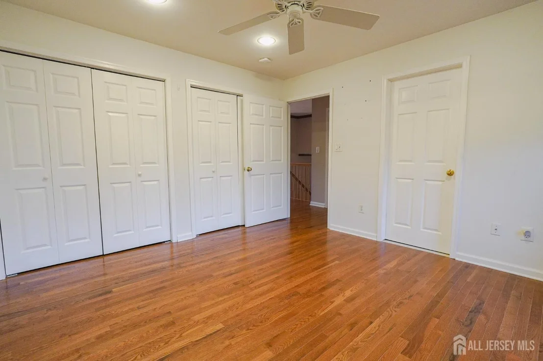 Photo of 3 E Charles Court