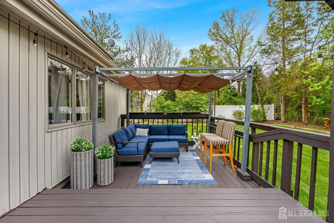 Photo of 45 Ditmars Circle