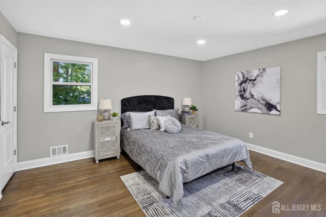 Photo of 247 Farragut Road