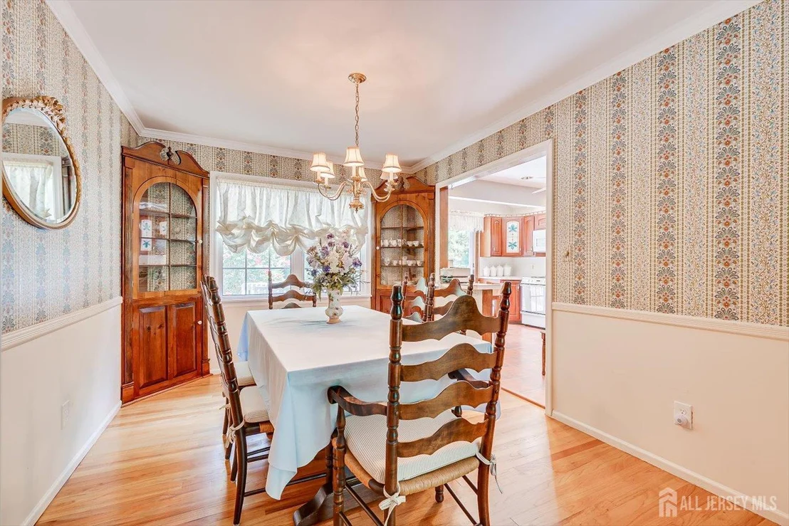 Photo of 560 Wakefield Drive